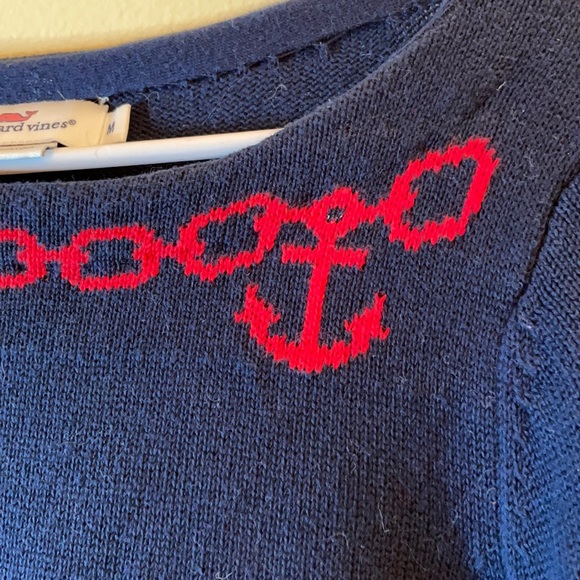 Vineyard Vines navy + red anchor sweater ⚓️🐋 - Picture 2 of 7